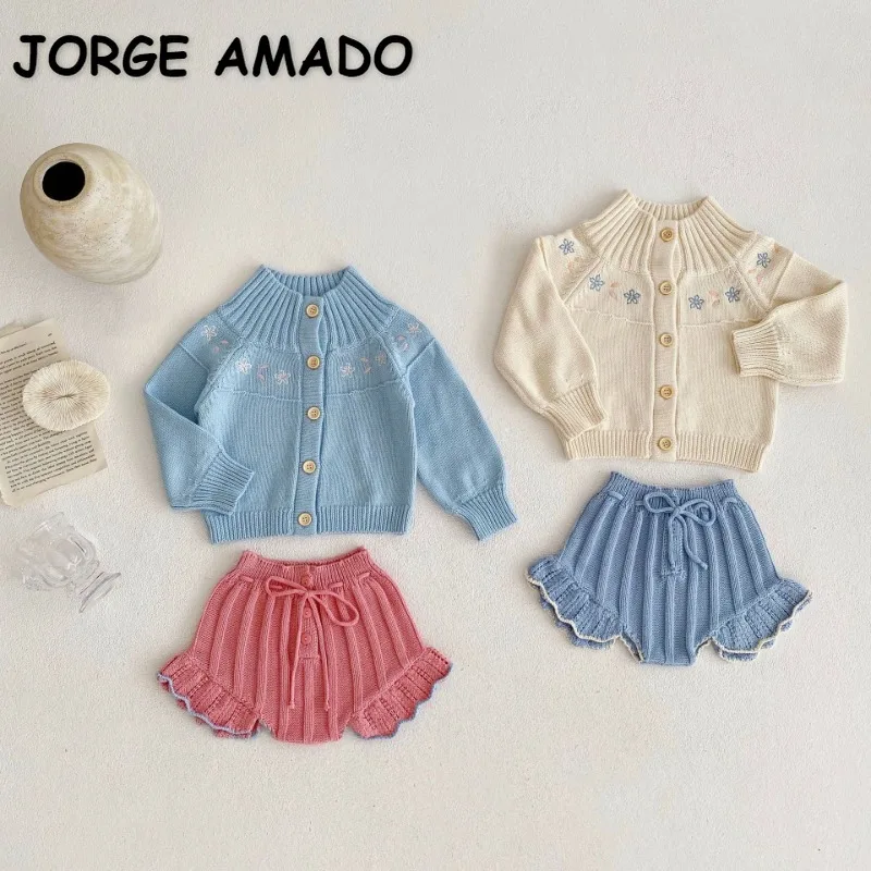 

Демисезонный новый костюм для маленьких девочек, однобортный свитер с длинным рукавом и цветочным принтом + Вязаные кружевные шорты, Одежда для новорожденных, E86071