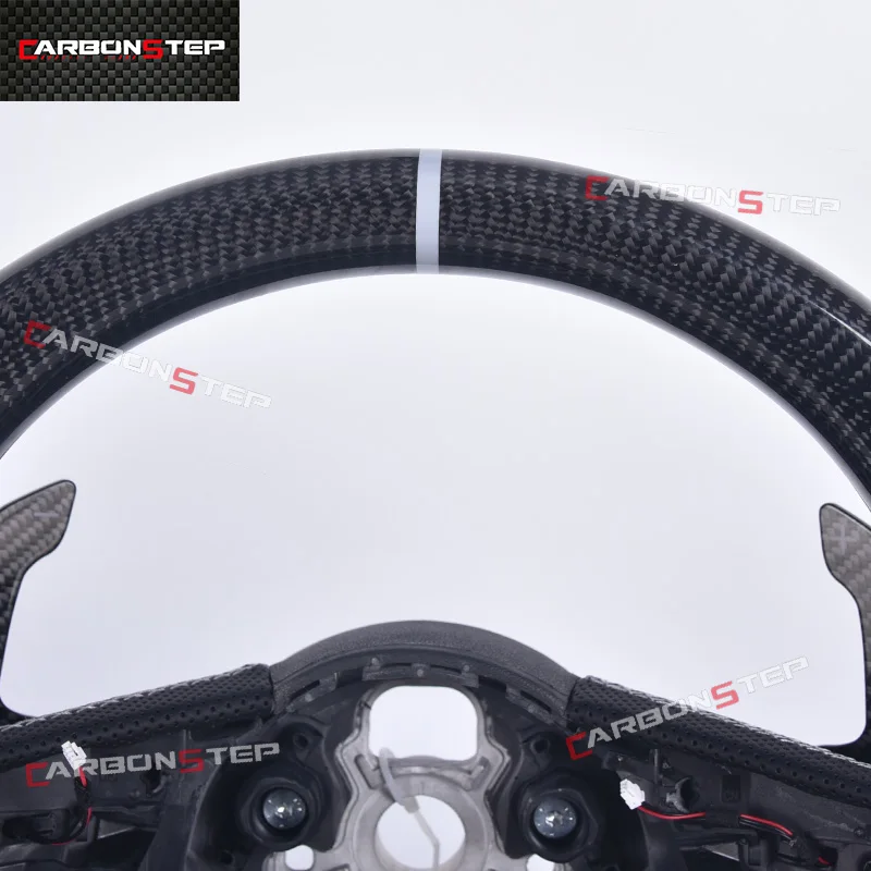 Фото Светодиодный руль из карбона для Audi R8 C7 A5 B8 RS3 S3 A7 A4 B9 RS6 RS7 S4 A3 A6 №2