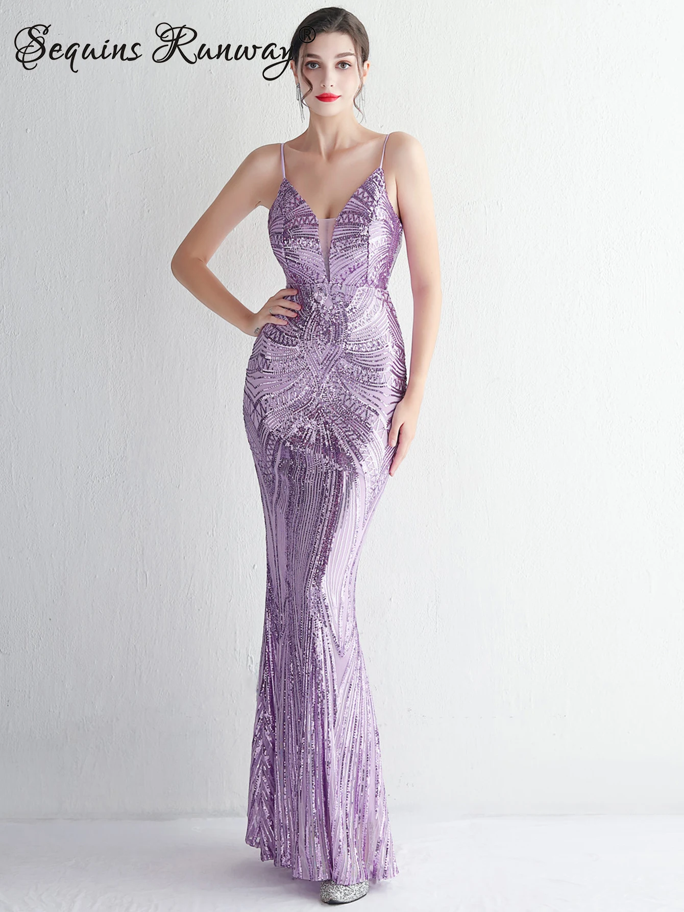 Сексуальное летнее платье макси с открытой спиной и блестками женская одежда