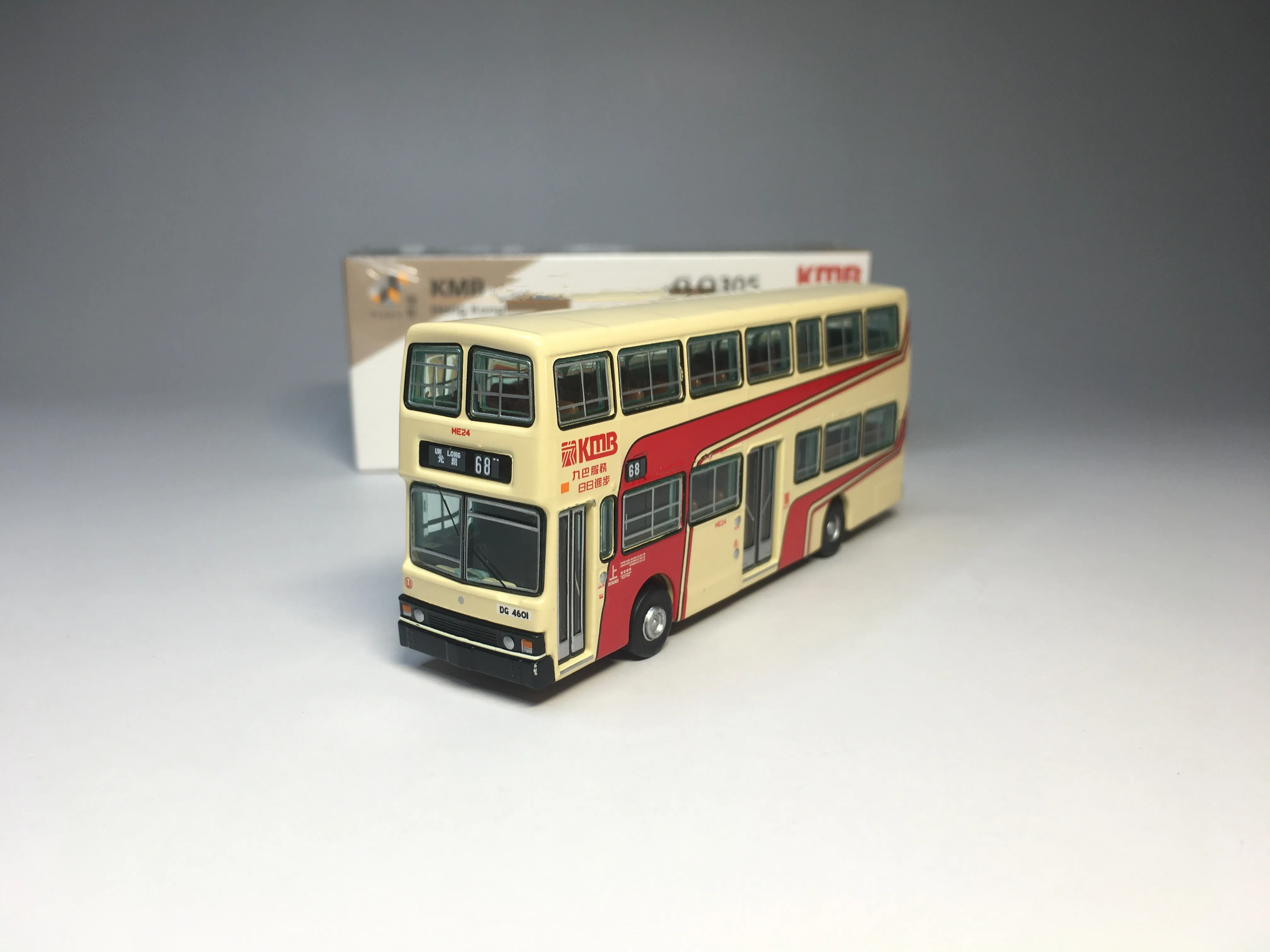 

Миниатюрная коллекция литых под давлением моделей автобусов 1/110 KMB148 O305 Ограниченная серия