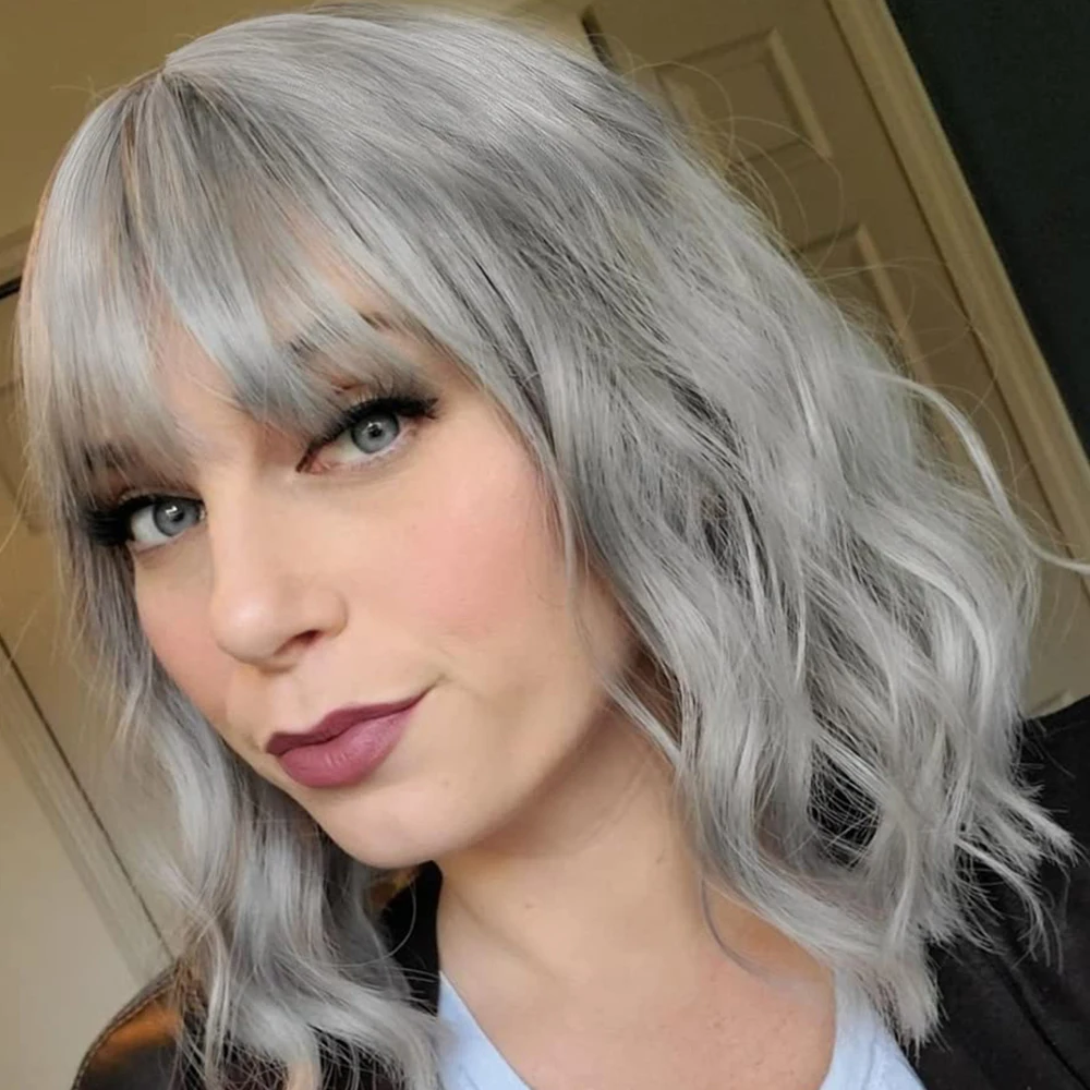 

Grey Long Wavy Hair Synthetic Wigs With Bangs Ombre Blonde Silver Brown Color Synthetic Wigs 14Inch 180G For Women Daily UseFXKS