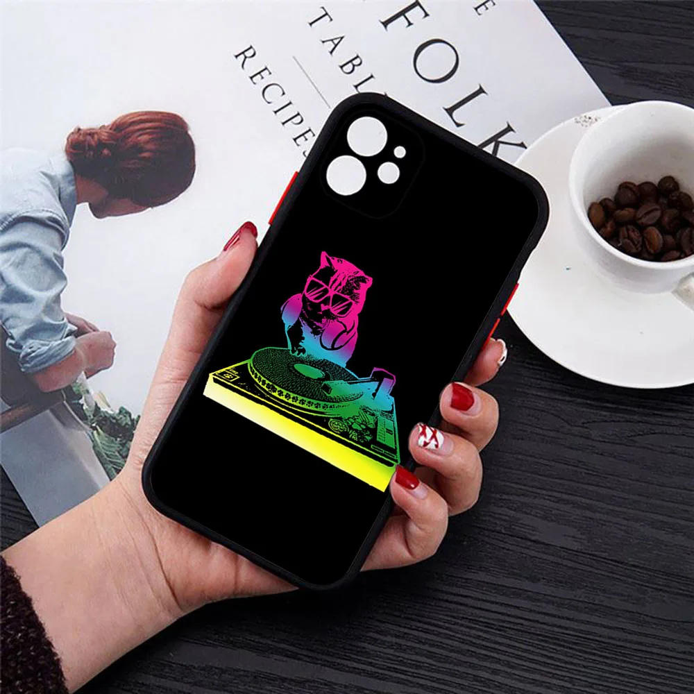 Полупрозрачный чехол для телефона Skin Feel iPhone 16 Pro Max 15 14 13 12 11 7 8 Plus SE Mini XR Cartoon DJ Radio Music