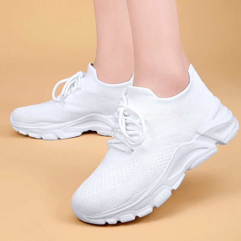 Lightweight Women Casual Shoes Breathable Women Sneakers Anti-Slip Running Shoes Free Shipping 2022 Outdoor Tennis Female 35-44