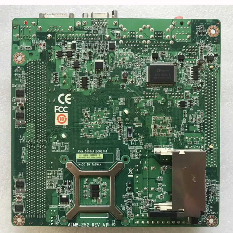 AIMB-252 AIMB-252G2 REV.A1 для материнской платы Advantech Industrial Mini-ITX поддерживает CF-карту с