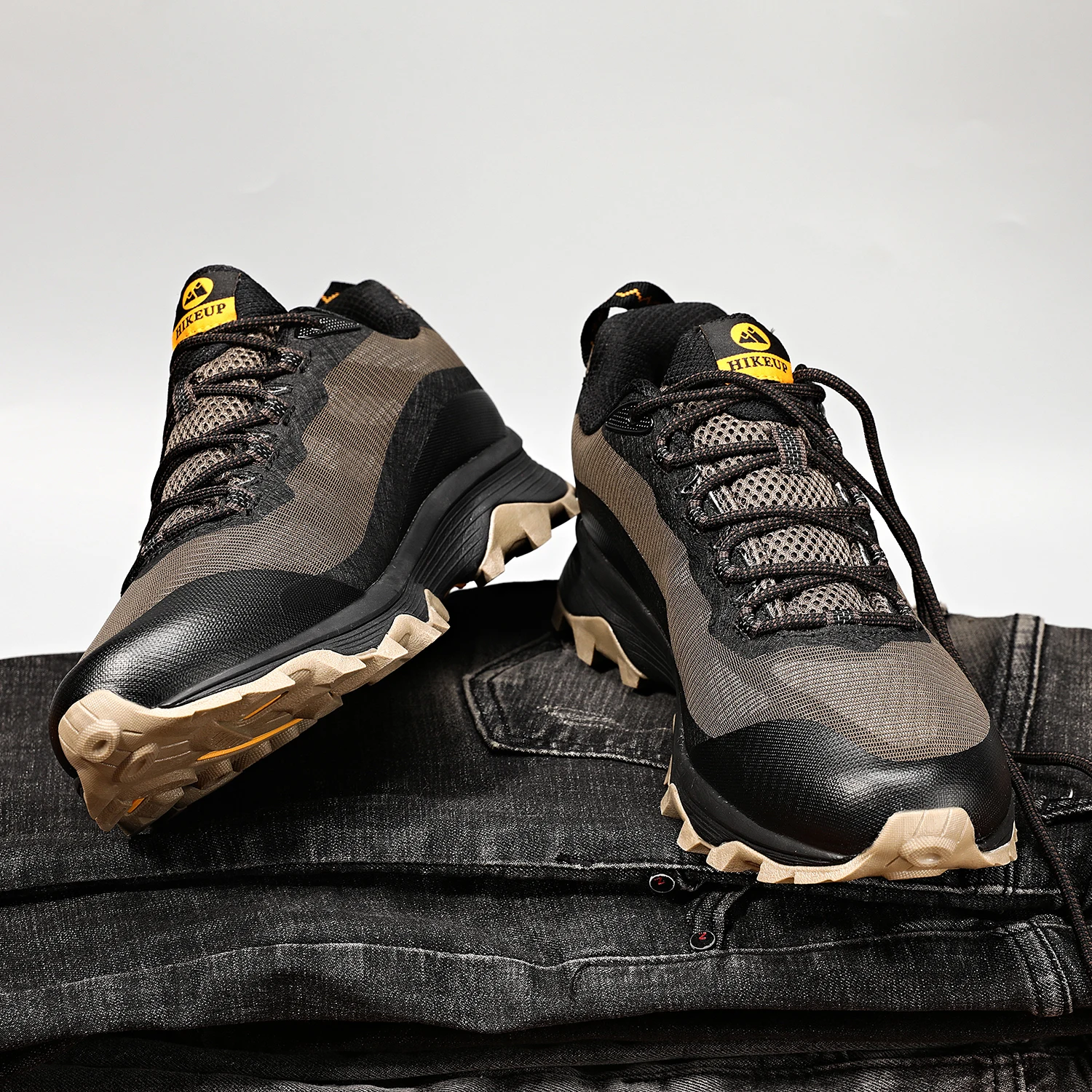 HIKEUP-Zapatillas deportivas antideslizantes para hombre y mujer, calzado de seguridad cómodo para senderismo y acampada