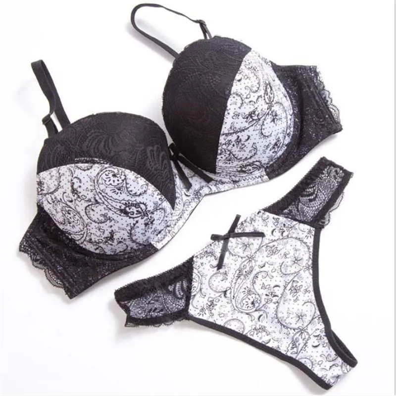 

Sexy Thong Lace Push Up Bra Set Lingerie Women Underwear Sets Intimates Black White Embroidery Floral Big Size Bra Brief Sets