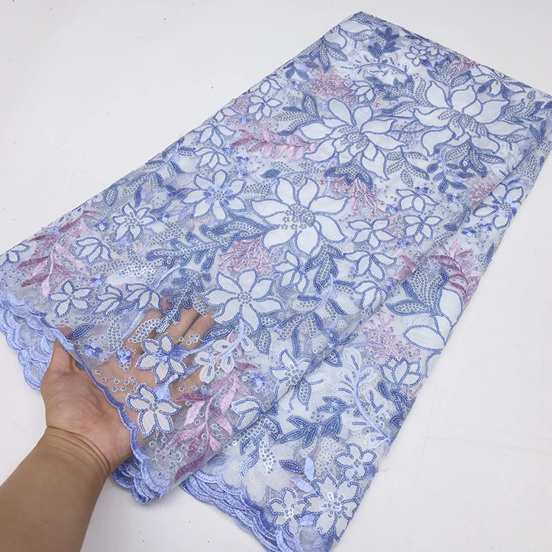 Рисунок 6 - Африканская кружевная ткань с блестками