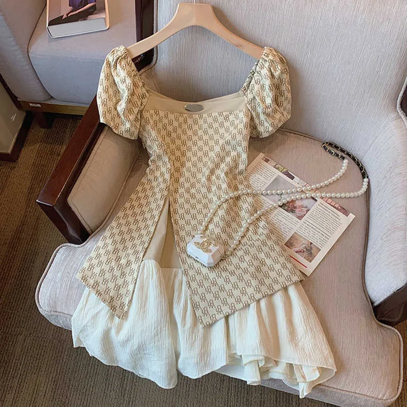 

Khaki Vintage Square Neck Plaid Print Mini Dress Summer 2022 Elegant Puffed SleeveA-line Dresses Patchwork split Vestidos Tide