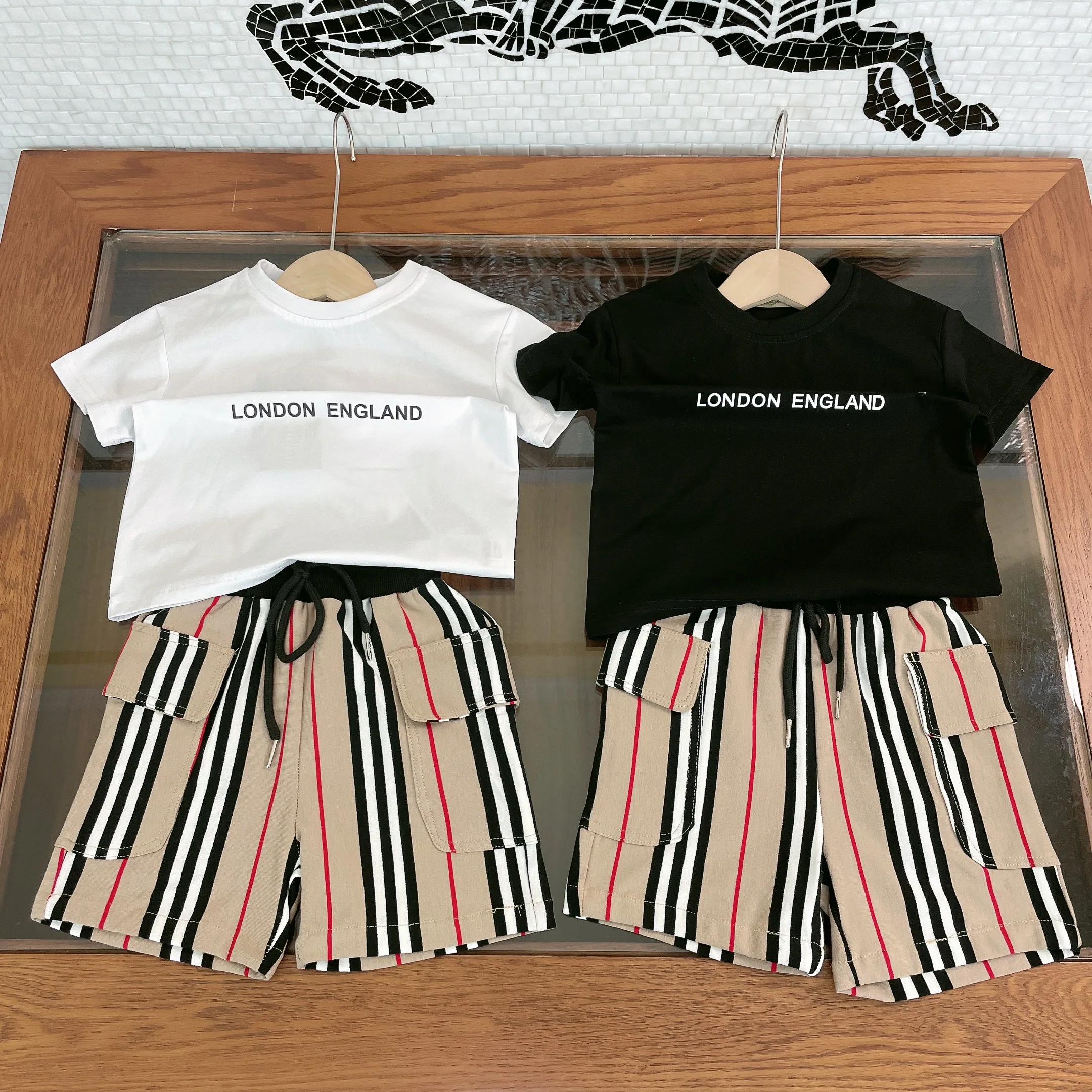 

Fashion clothing 2022 summer new boys' and girls' set letter short sleeve T-shirt Cotton Striped shorts two piece children's set