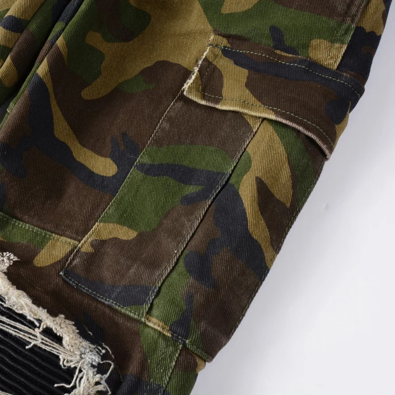 Street Fashion Men Jeans Camouflage Elastic Ripped Jeans Men Big Pocket Cargo Pants Leather Patched Designer Hip Hop Brand Pants