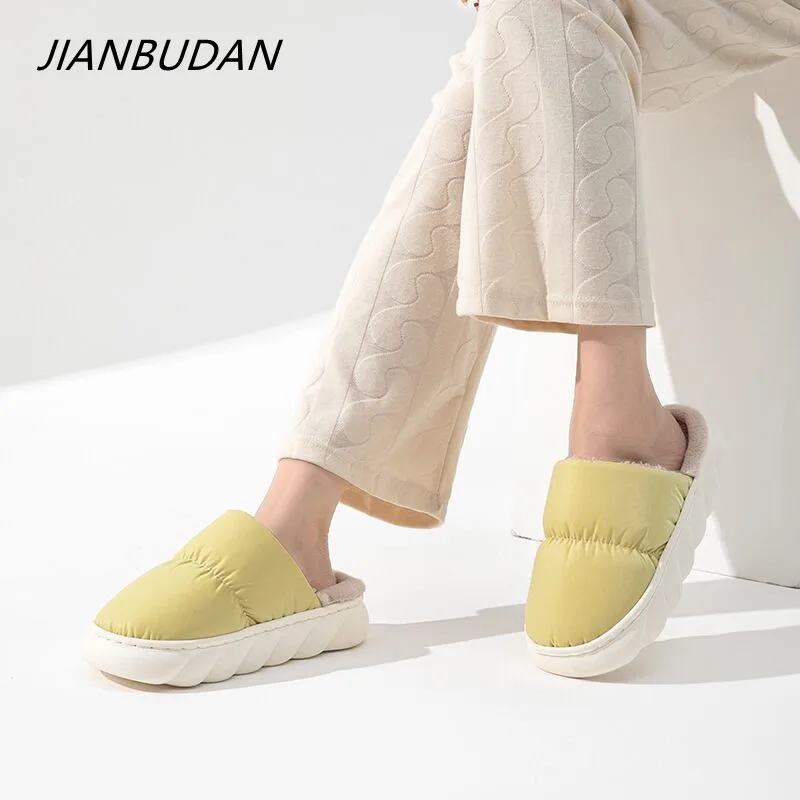 

JIANBUDAN New Home Warm Slippers Women's Flat Soft Indoor Cotton Shoes Thick sole Non-slip Winter plush Slippers