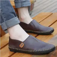 Men's First Layer Cowhide Fashion Casual Shoes Male Geniune Leather Handsewn Trendy Loafers Slip-on Breathable Flat Driving Shoe