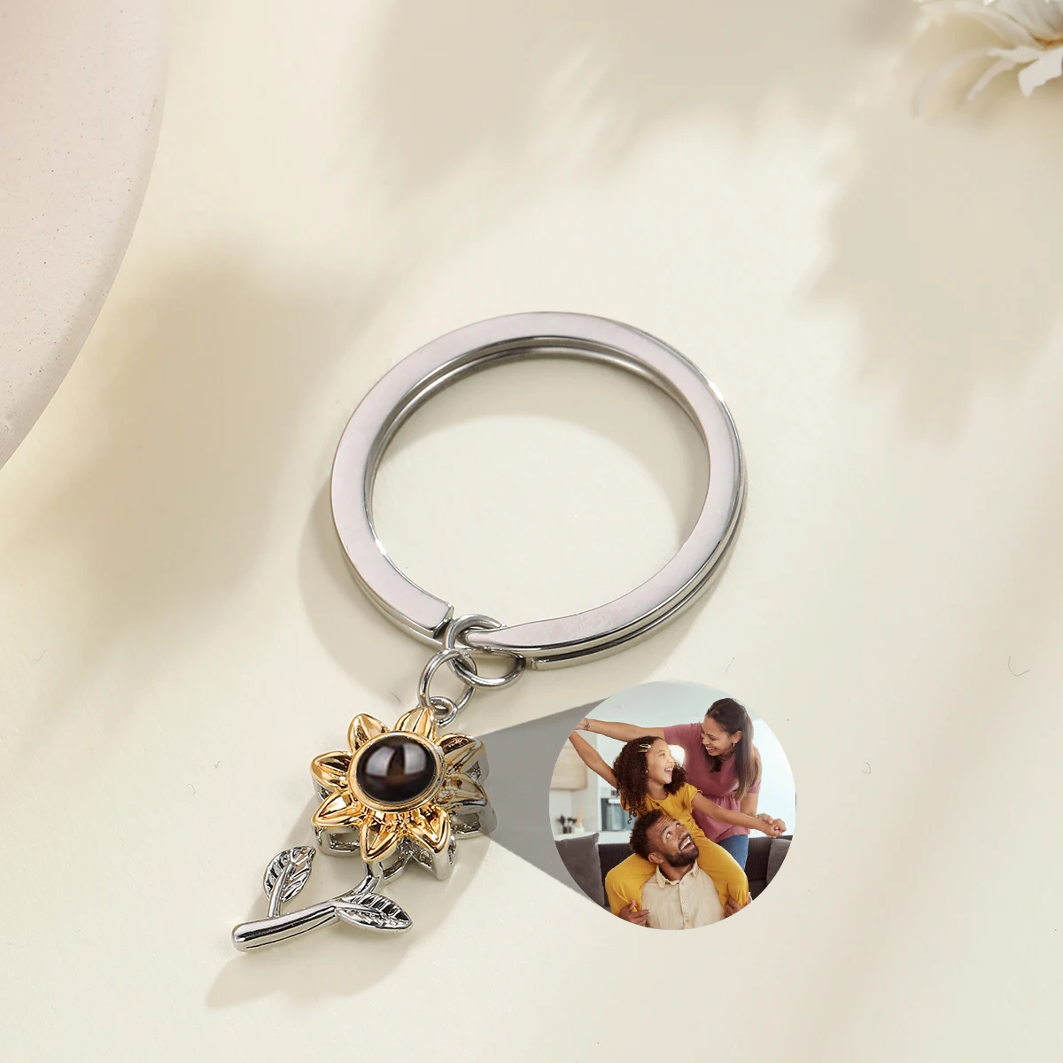 Кольцо для ключей с подвеской в виде подсолнуха