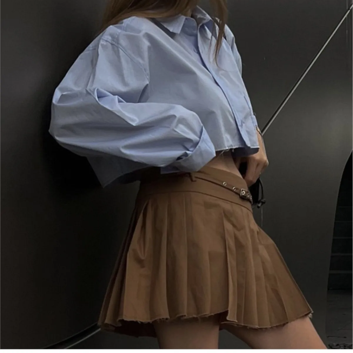 

Мини-юбка плиссированная с завышенной талией и молнией сбоку