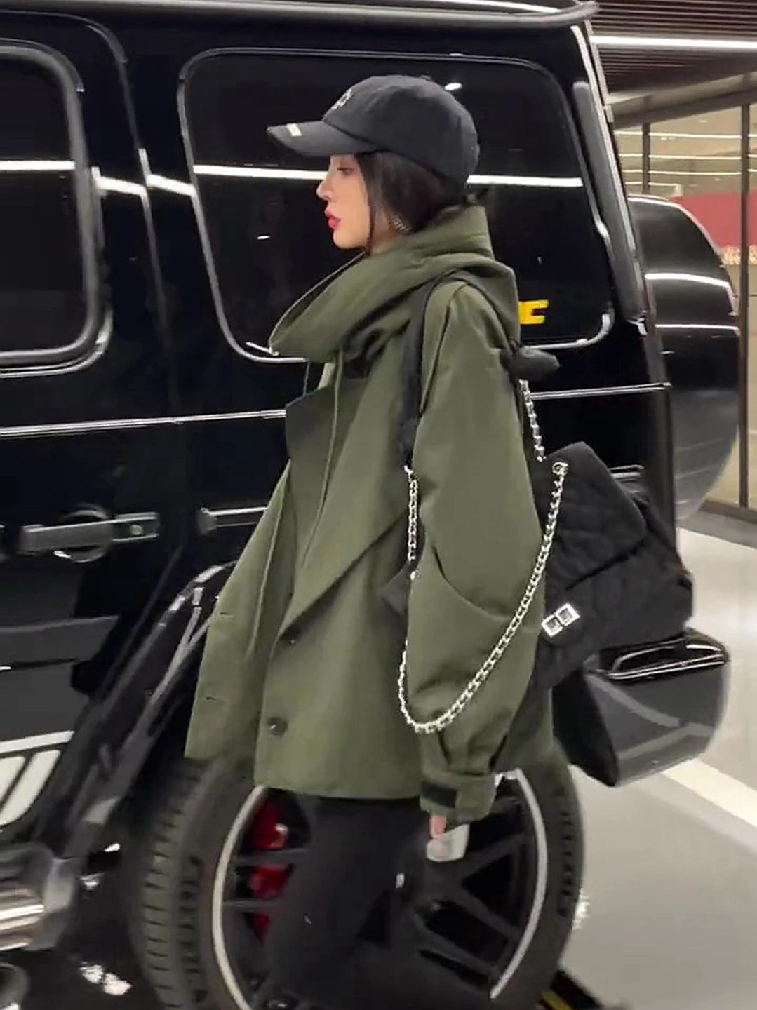 Ветровка с капюшоном женская маленькая свободная универсальная куртка