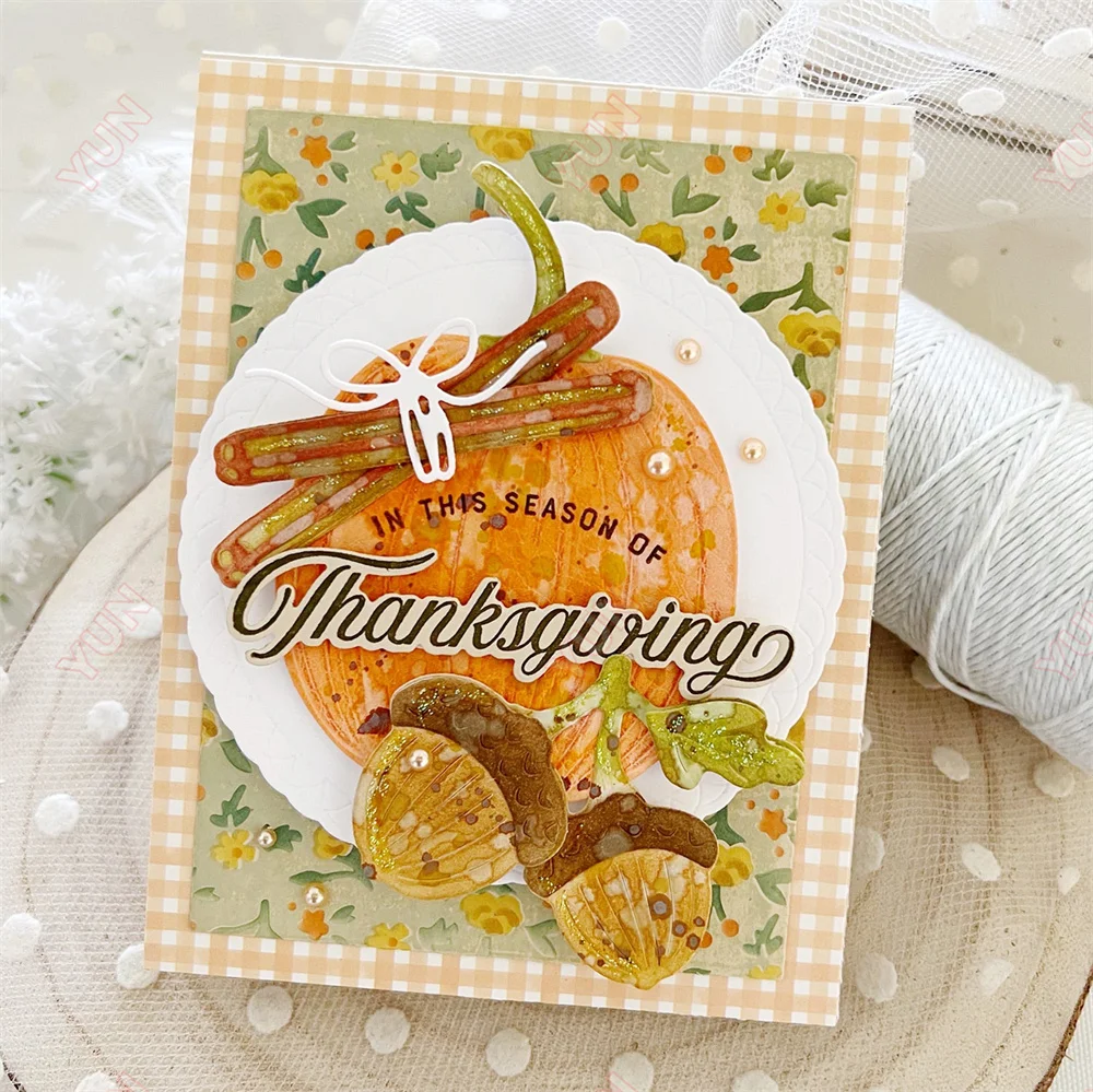 Элегантные входные арки вырезанные в этническом стиле со слезами на Хэллоуин