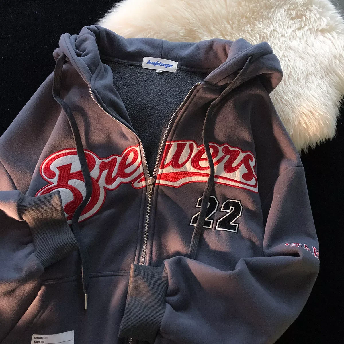 

New2022 American Text Embroidered Sweatshirt Women's Casual Loose Winter Warm Campus Style Couple Wear New sweatshirts vinta