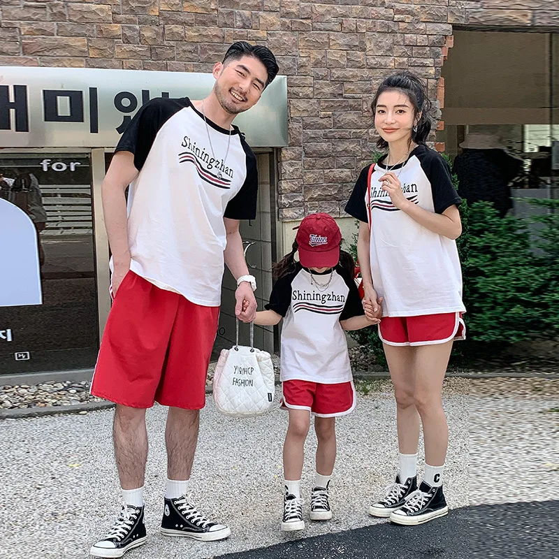

Family Matching Outfit Mom and Daughter Summer Casual Sportswear Suit Dad Son T Shirts Clothes Women Baby Girl Two Piece Sets