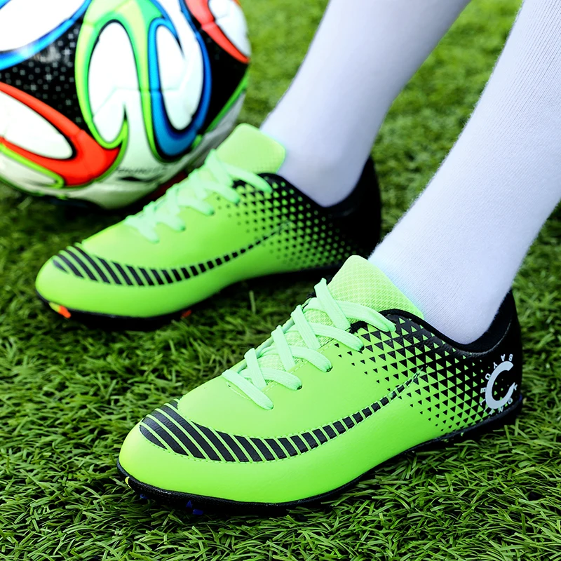New Soccer Shoes For Kids Teenagers Turf Soccer Cleats Children Futsal Football Shoes Boys Girl Training Football Boots Sneakers