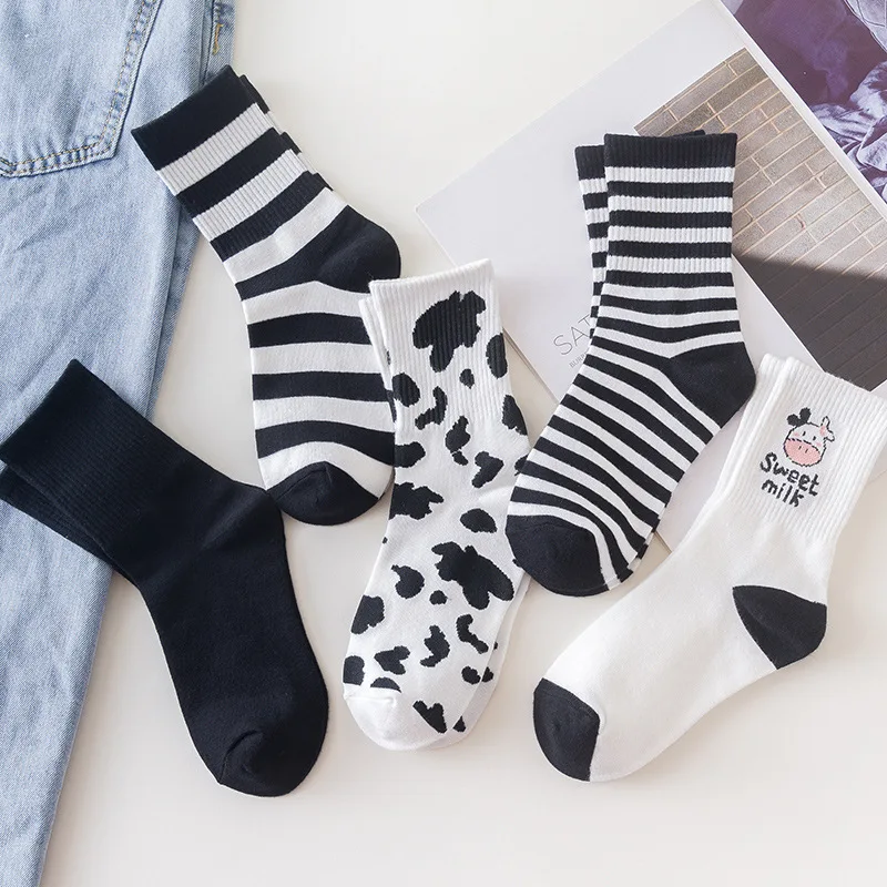 

Новинка 2022, носки в полоску с забавным принтом коровы, белые удобные носки в стиле Харадзюку с милыми животными, кавайные счастливые носки
