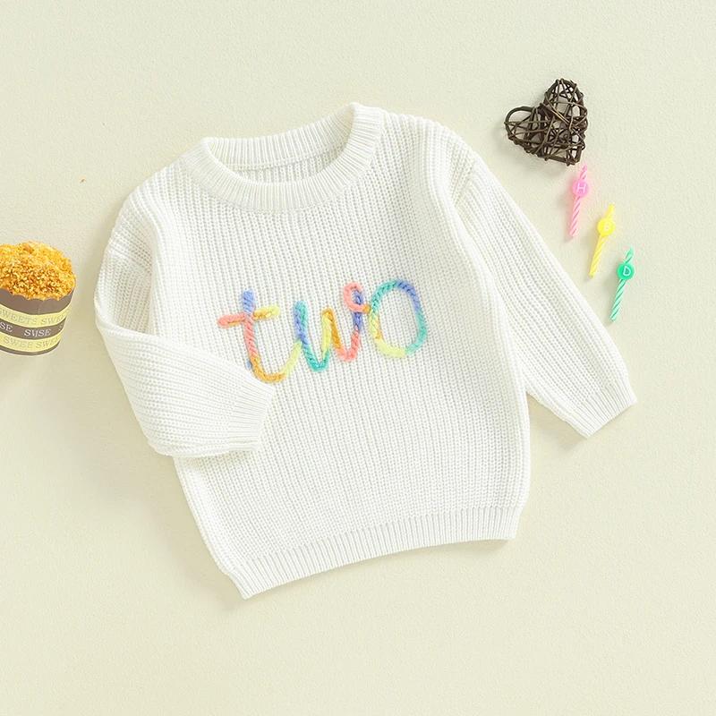 Детский свитер с вышивкой длинным рукавом и круглым вырезом