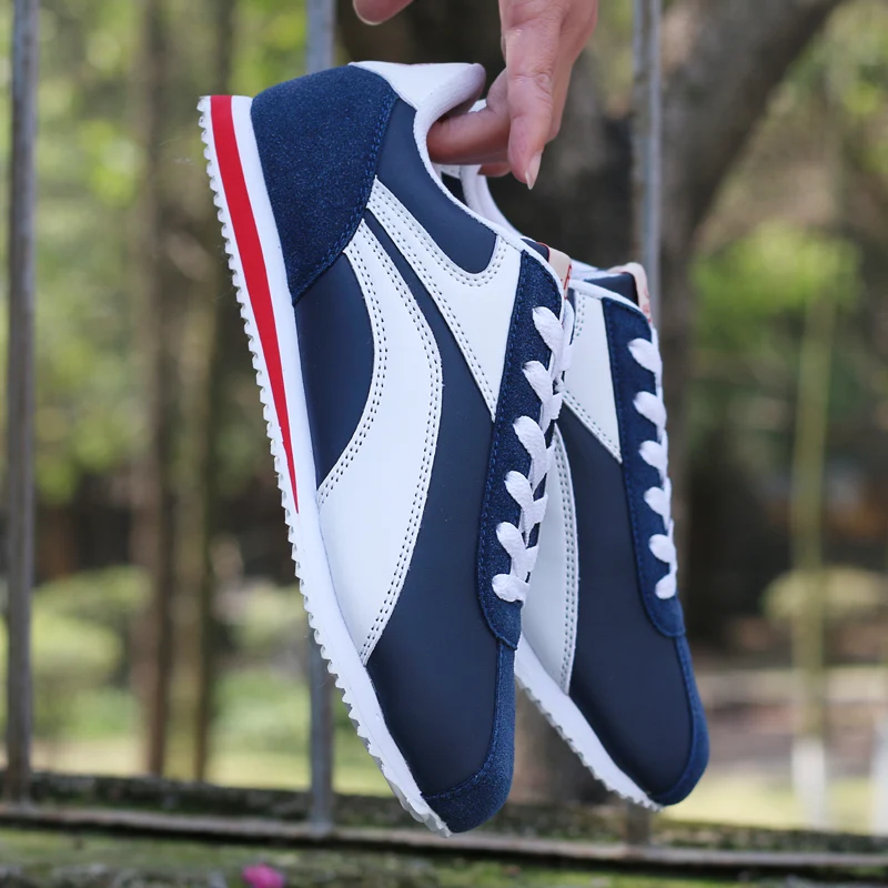 Men's Classic Fashion Casual Skateboard Shoes Men's Sneakers High Quality Sports Walking Shoes