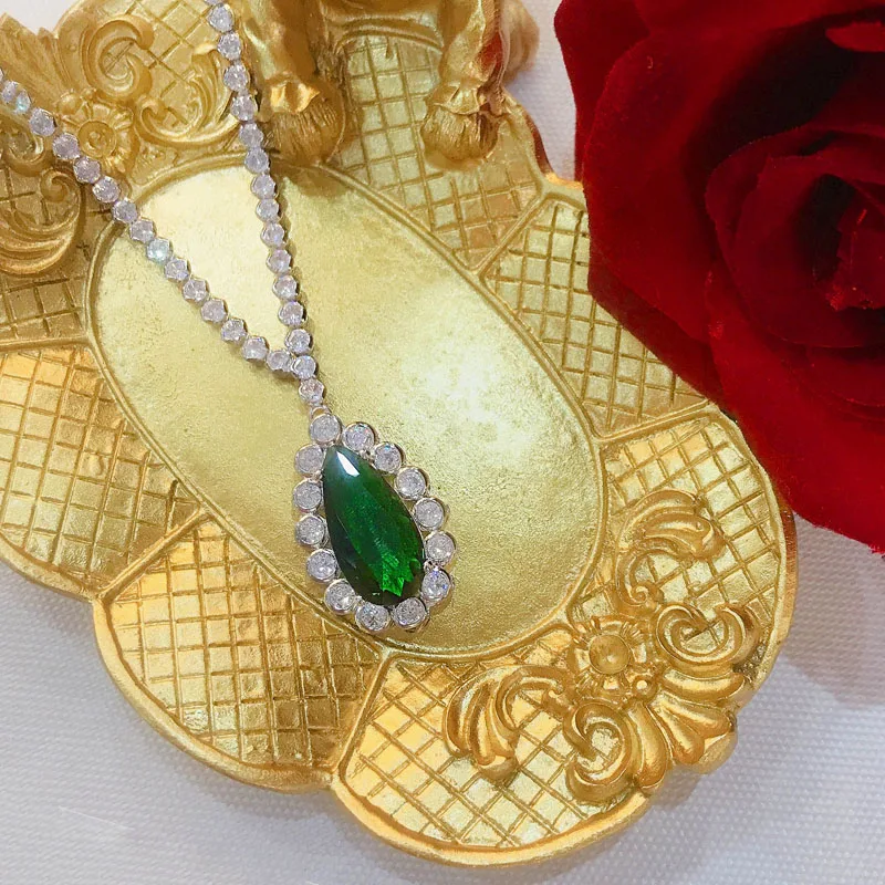 

KOFSAC Beautiful Women Necklace Crystal Green Water Droplets Pendant 925 Silver Necklace Lady Shiny Luxury Zircon Party Jewelry