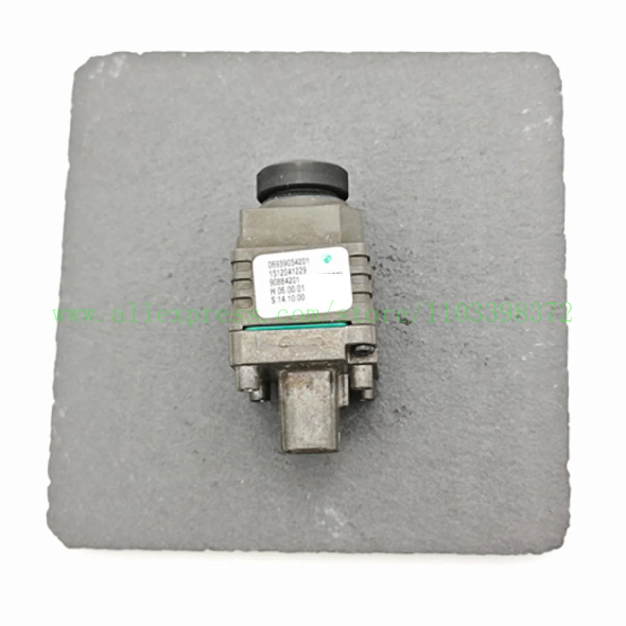 

Б/У ПОДЛИННЫЙ 66539365048 9365048 66539472922 66539475688 66535A4AEB2 66539475687 B-M-W X1 X5 F48 Камера заднего вида на крышке багажника