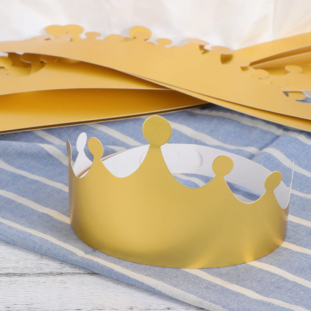 

12 PCS Golden Paper Crown Hats Birthday Party Hats Party Supplies for Birthday Celebration Baby Shower