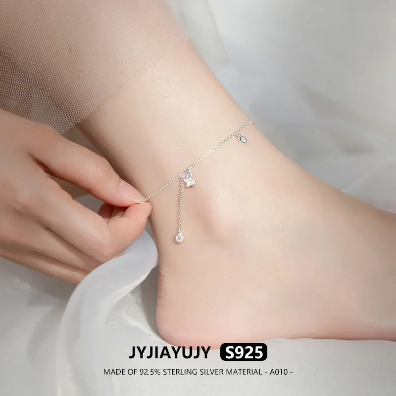 

Цельный браслет из серебра 100% пробы с искусственным цирконием