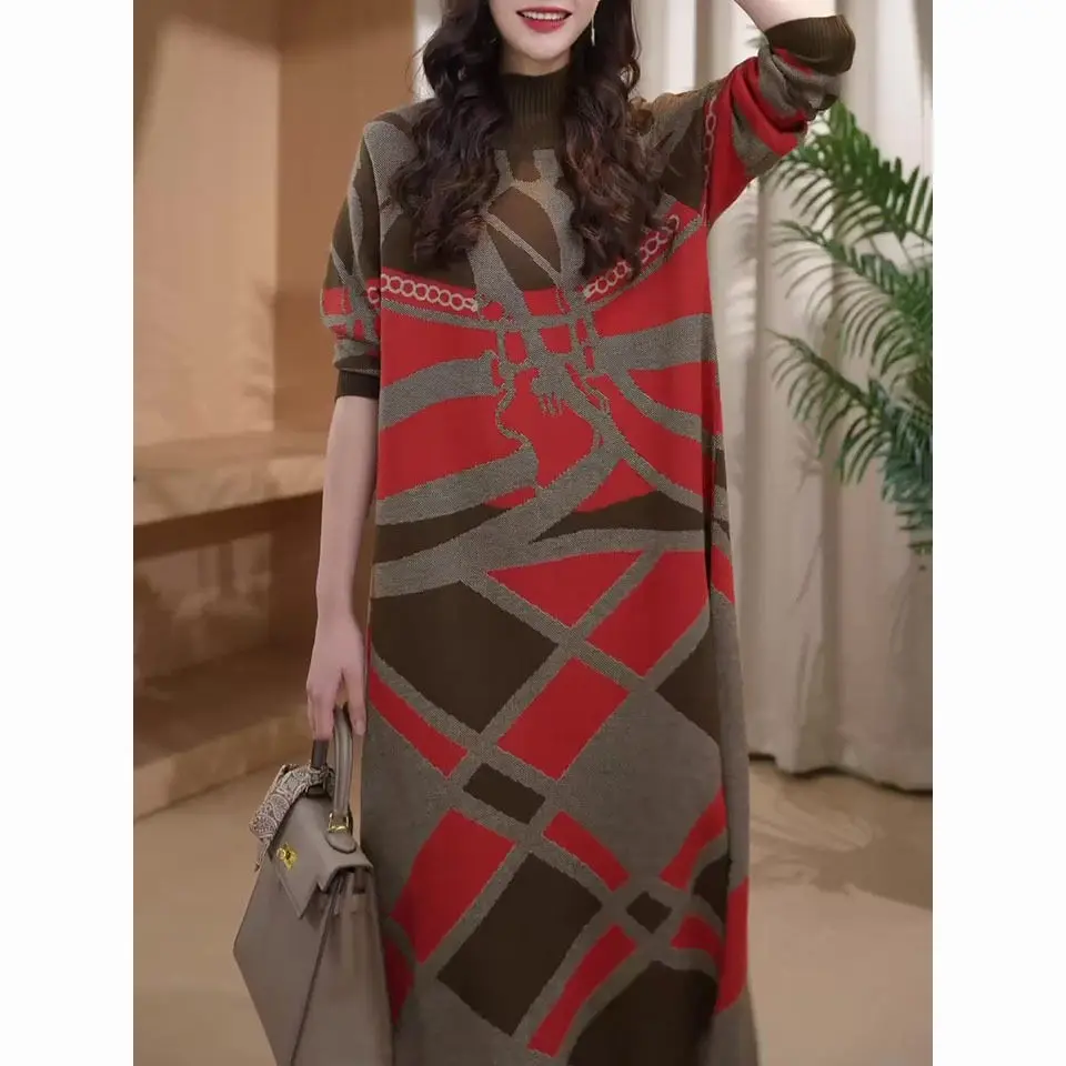 Женское трикотажное платье