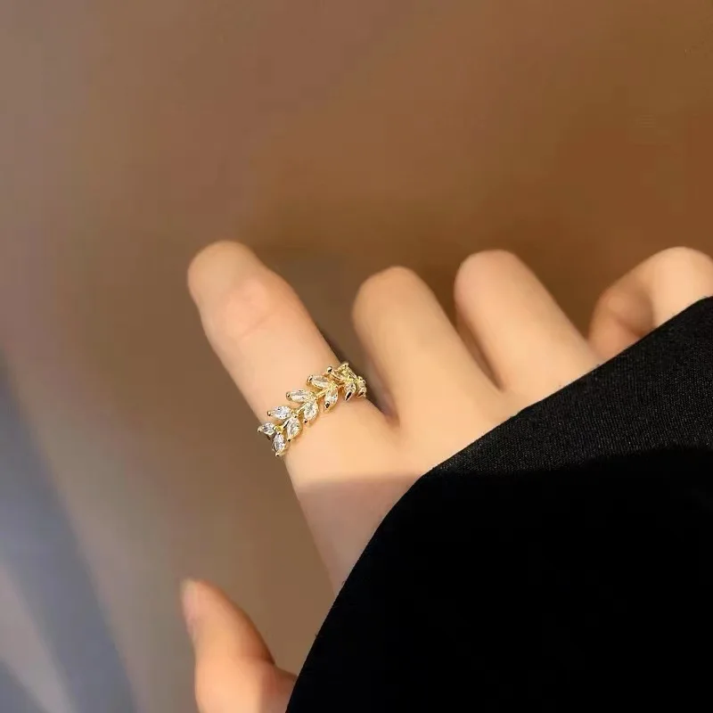 Женское двойное регулируемое кольцо из нержавеющей стали с цирконом