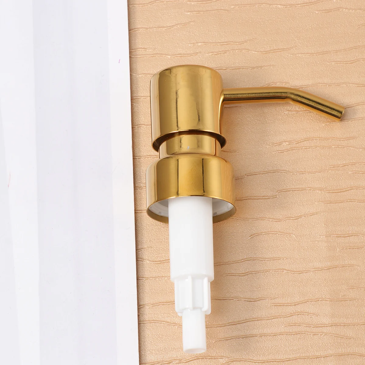 

1PC Stainless Steel Bottle Pump Rose Gold Shower Nozzle Electroplating Pump Head Shampoo Press Pump Spray Nozzle for