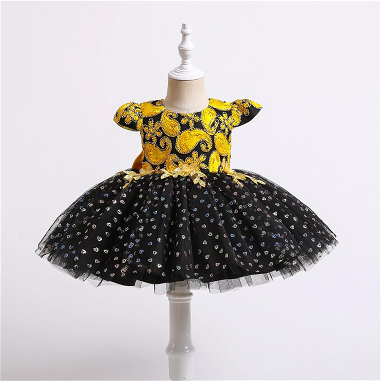 

Детское платье принцессы с вышивкой, платье с буффами, детское платье, вечернее платье для выступления на сцене