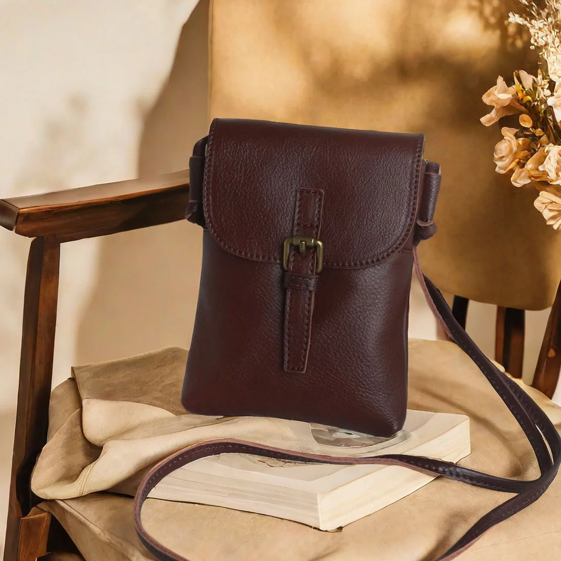 2025 г. сумка ручной работы из коровьей кожи растительного дубления для мобильного