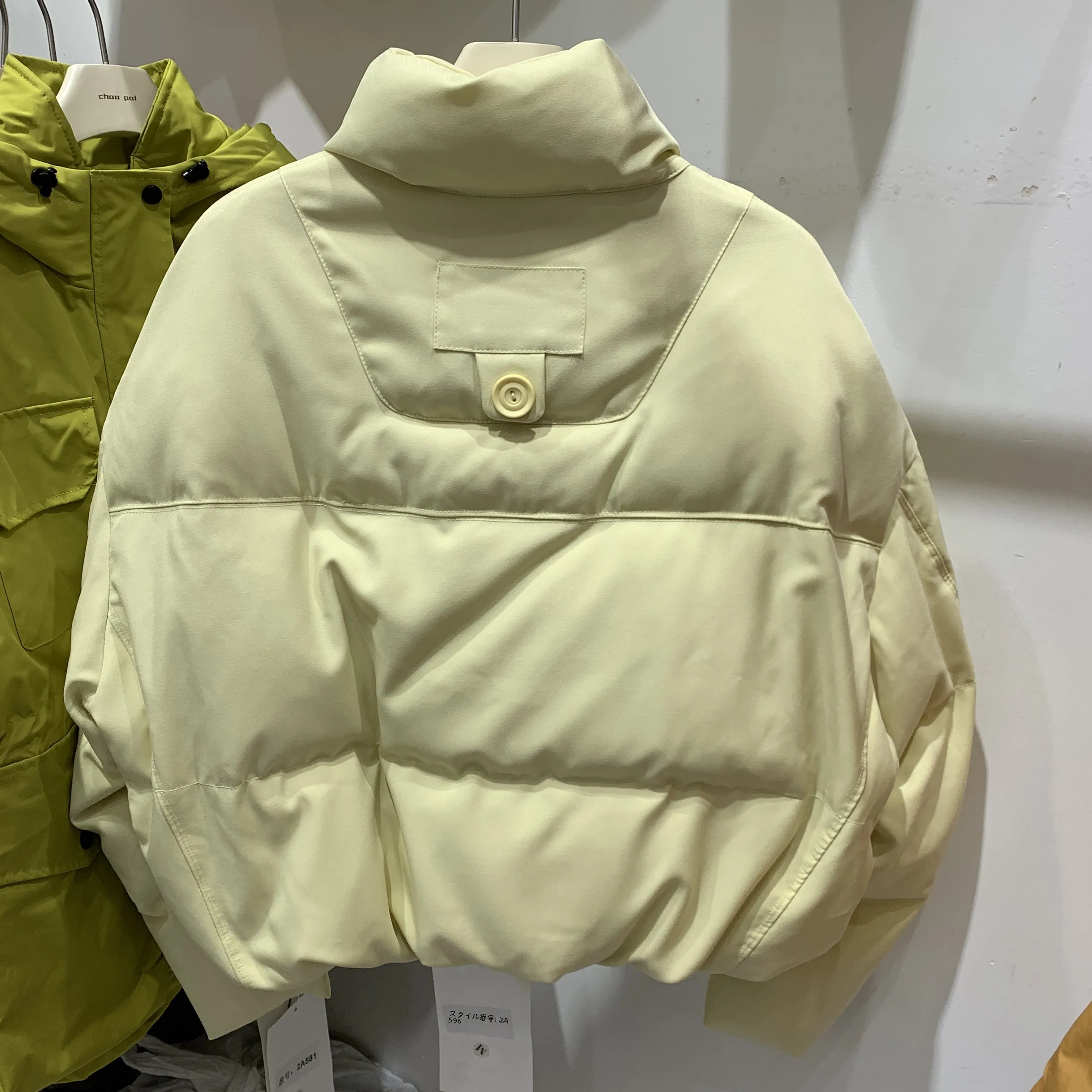 Короткий пуховик с воротником-стойкой женский зимний 2024 новое универсальное