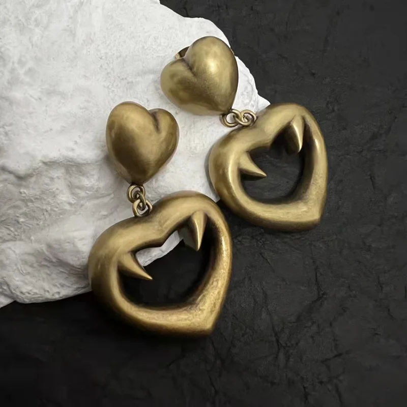 

Делаем старые новые трендовые большие серьги в стиле ретро красные длинные серьги