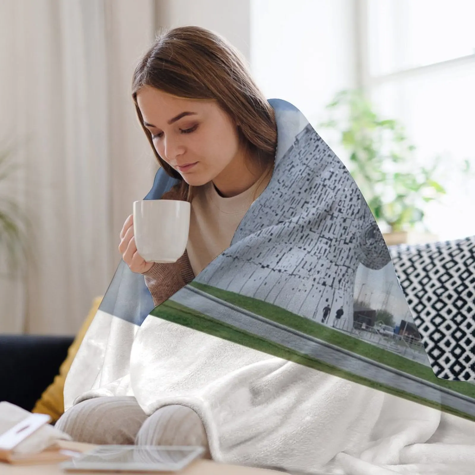 Kelpies Helix Park Falkirk Шотландия — самый крупные ривновые скульптуры в мире. Одеяло для