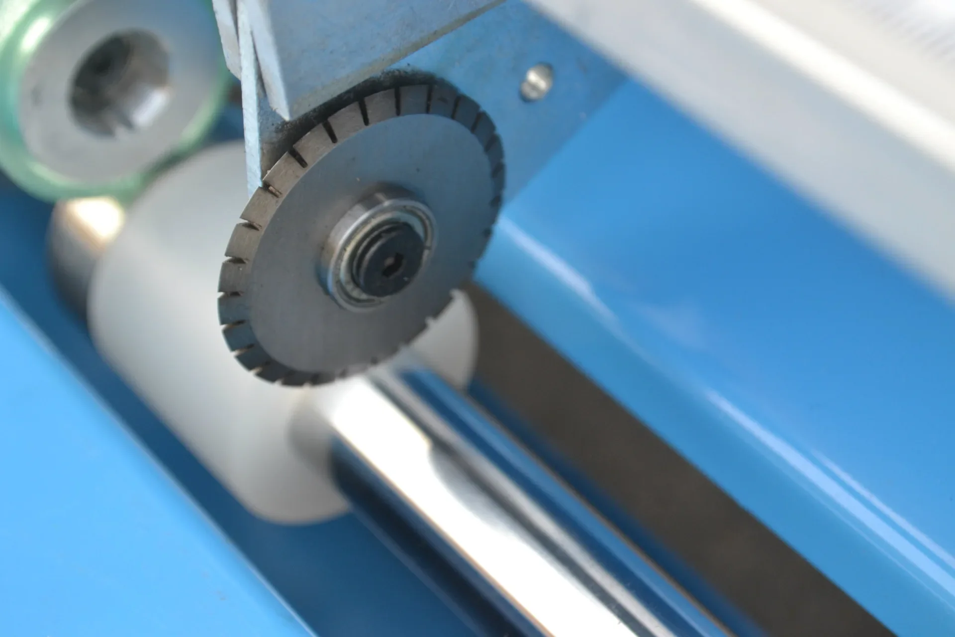 460 мм автоматическая машина для перфорации бумаги A3 электрическая сгибания