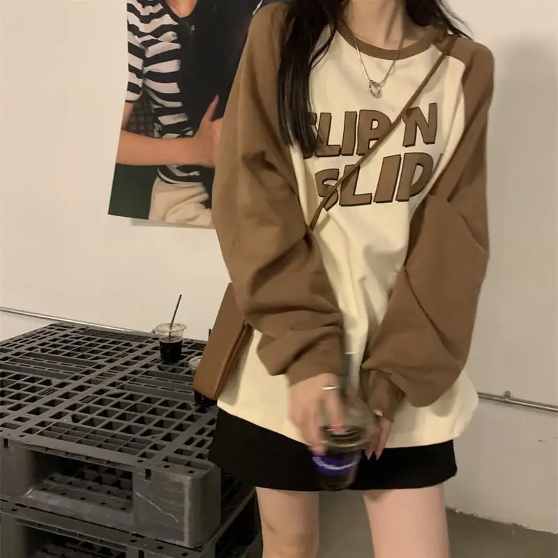 

Large size long-sleeved t-shirt women's autumn niche bottom shirt loose letterT-shirt student raglan sleeve hip hop preppy tops