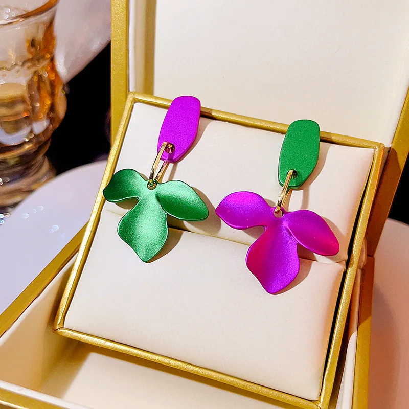 

New 2023 Silver Needle Colorful Flower Earrings Classic Contrast Exaggerated Earrings for Women Girl Jewelry