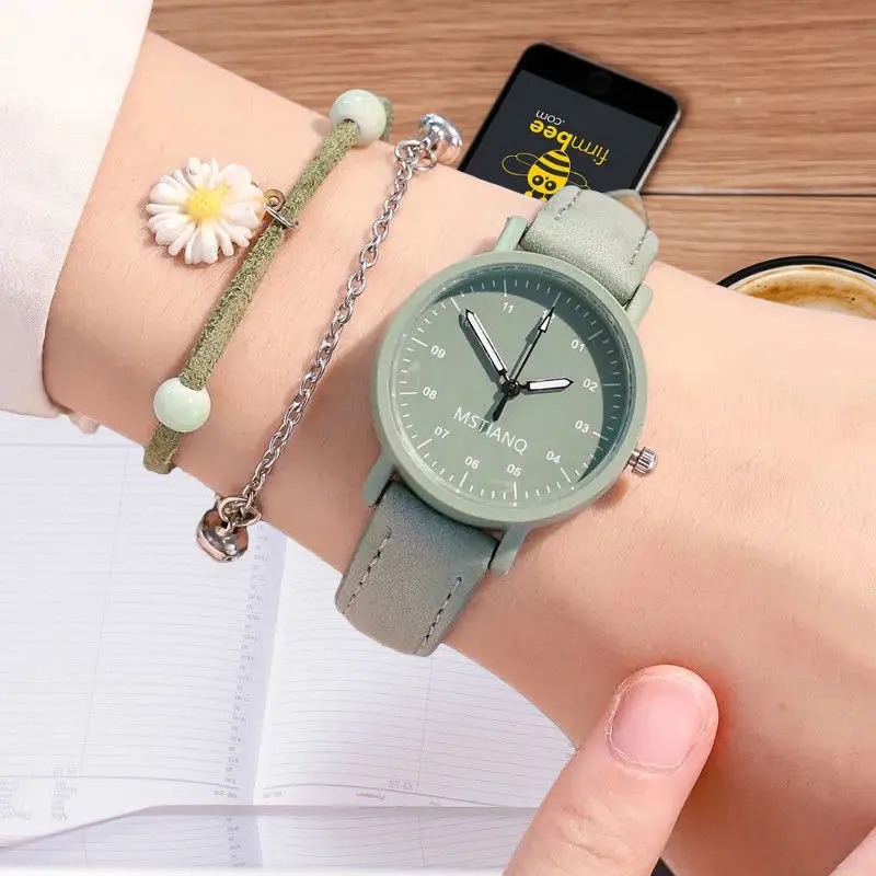 

Women's Watch PU Leather Strap Women Quartz Watches Waterproof Round Dial Retro Bracelet Watch Ladies Girls Wristwatch