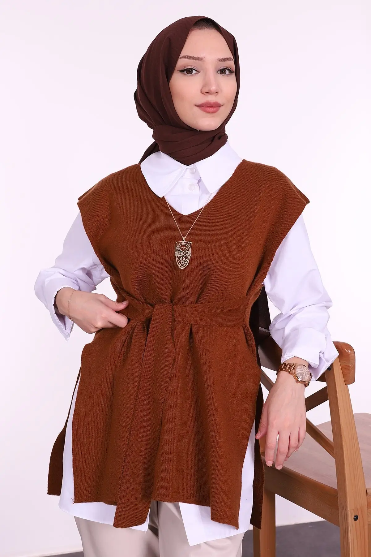 

Belted V Neck Hijab Jumper Sweater & Cardigan Clothing