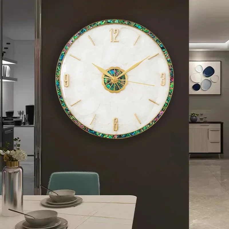

Light luxury brass shell wall clock living room modern minimalist atmospheric clock home fashion creative automatic clock