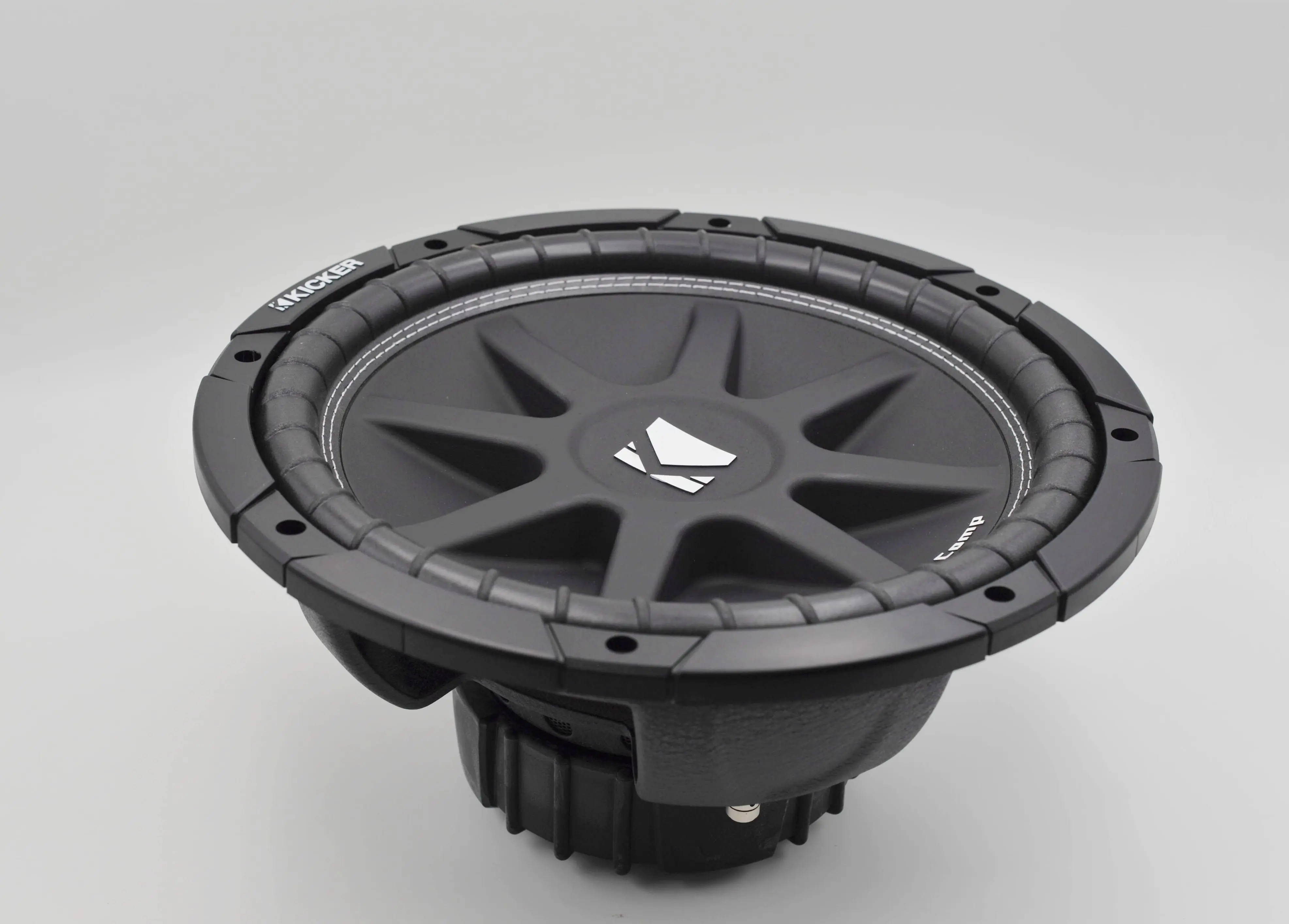 Автомобильный аудиодинамик KICKER 12 дюймов резиновая подвеска с басами 300 Вт 4 Ом