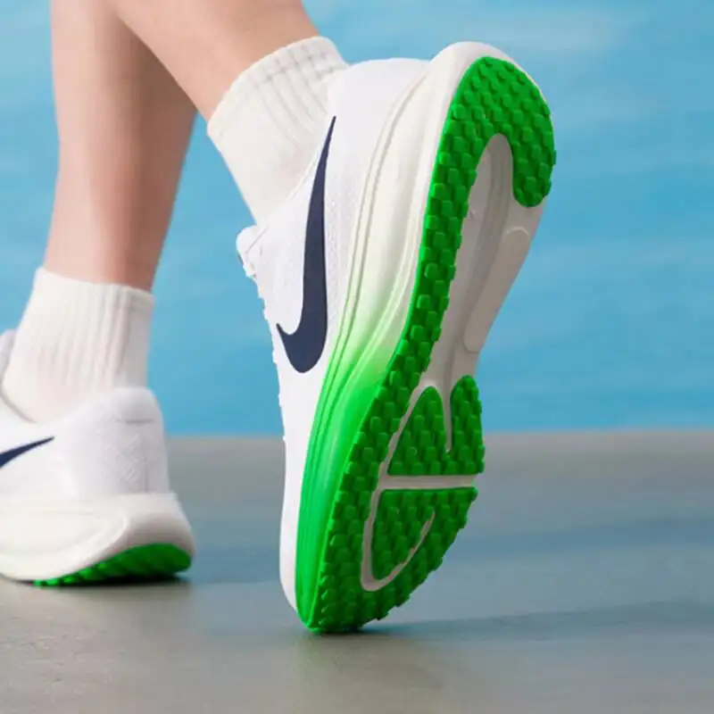 Фото Горячая новинка 2026: Мужские кроссовки Nike бело-зеленые для бега, с амортизирующей толстой подошвой, легкие, для уличного спорта, HJ9198-111 №4