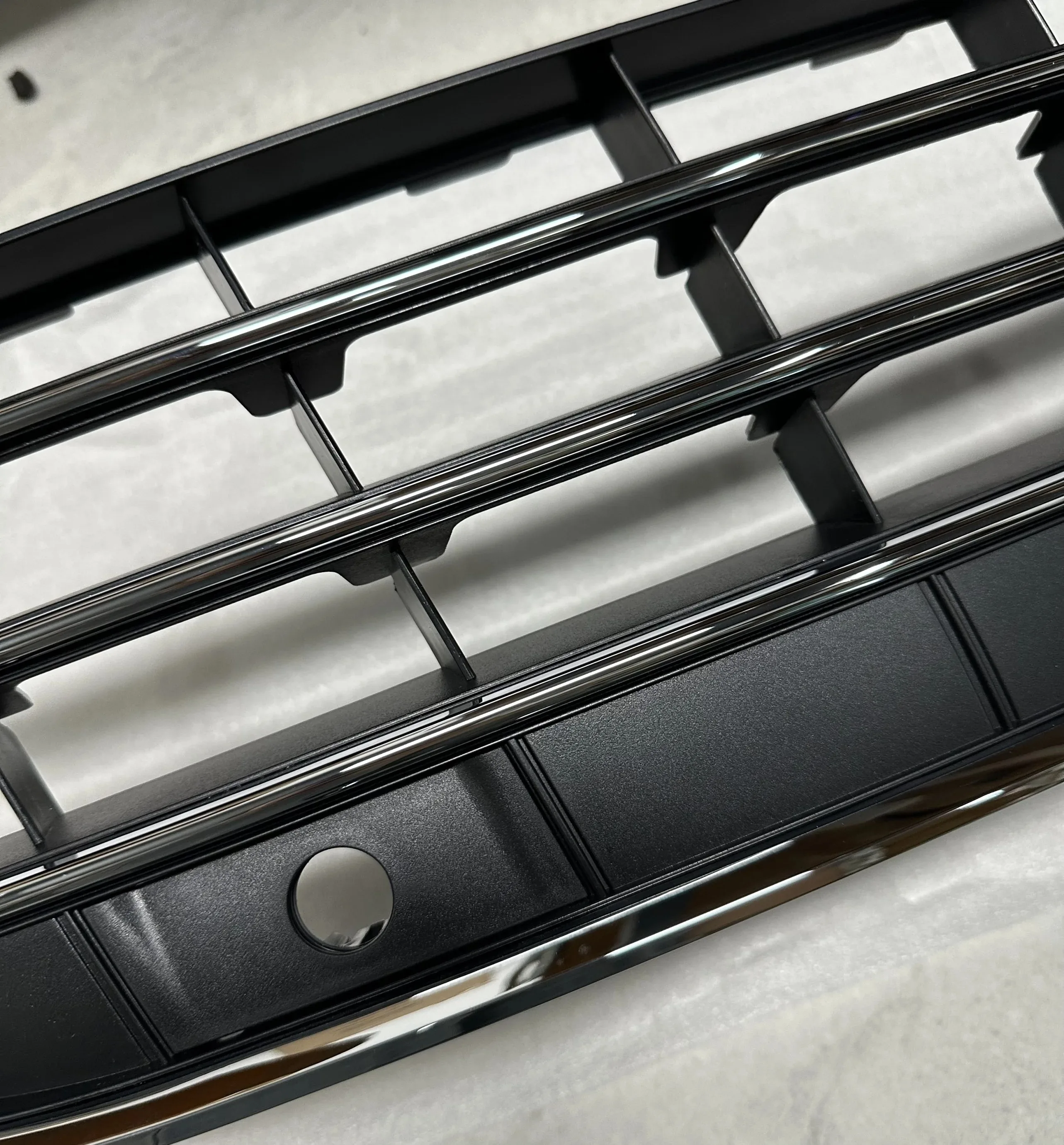 Передний бампер VW для VOLKSWAGEN Touareg 2011-2014 нижняя решетка гриля передняя