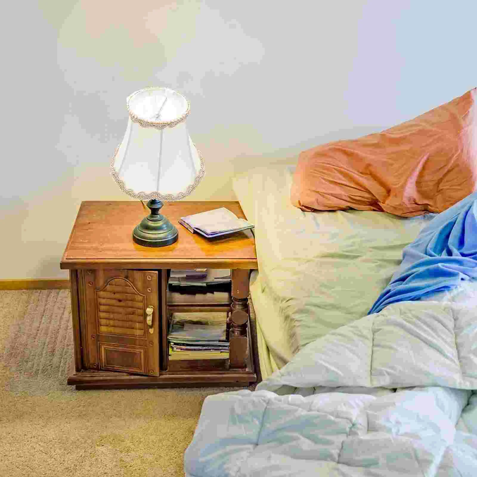 Маленький абажур из ткани прикроватная тумбочка настенная скатерть ретро-декор