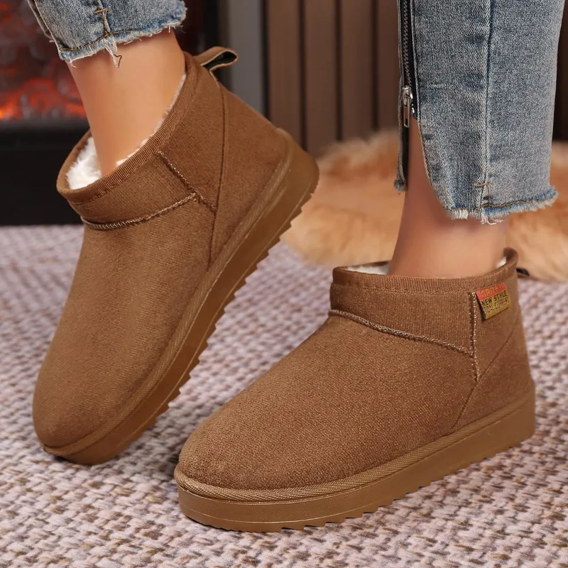 Женские зимние ботинки на однотонной платформе замшевые Artificail осенне-зимняя