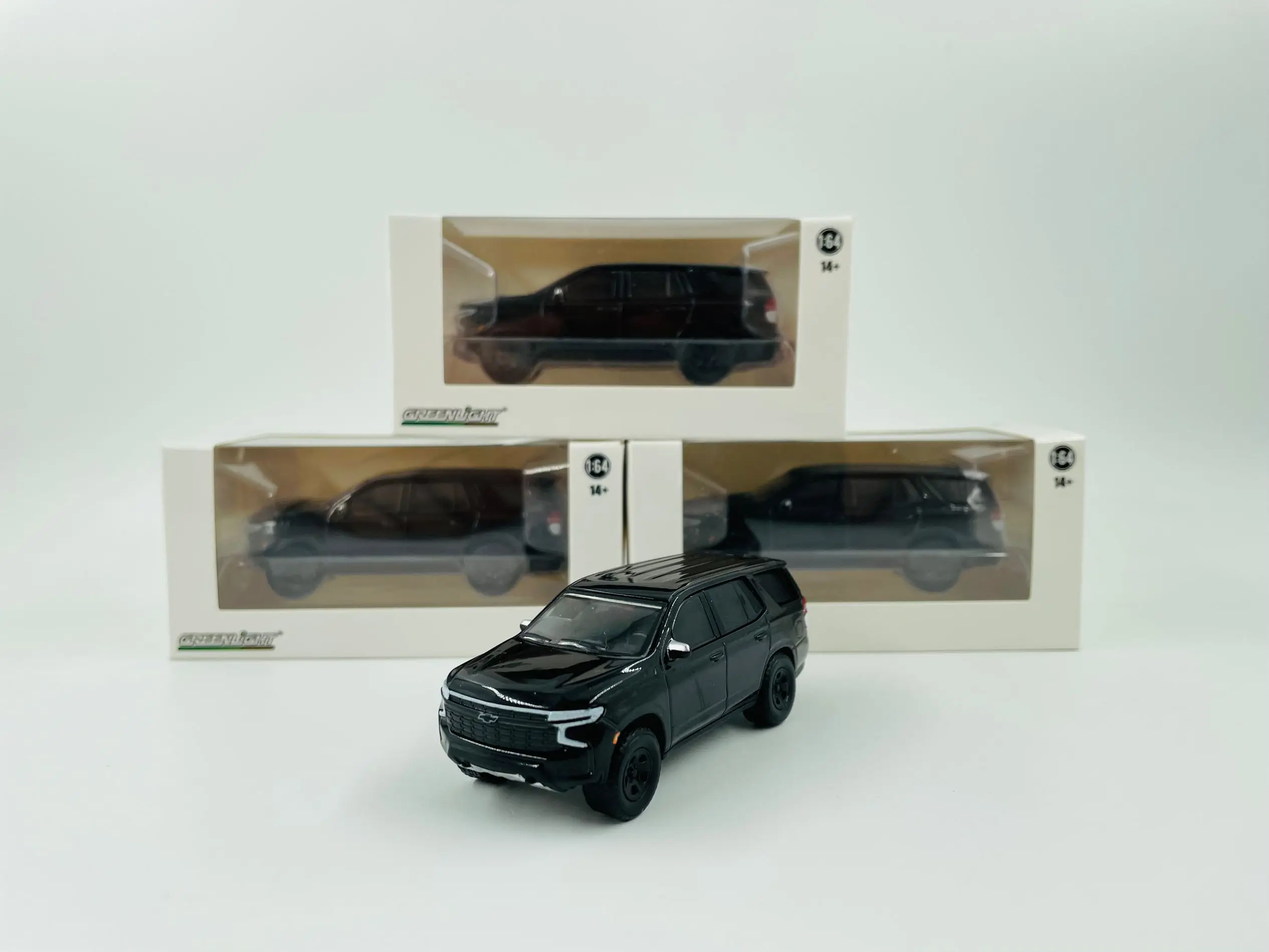 

GreenLight 1:64 Chevrolet Tahoe Police Car Interceptor Metal Chassis Metal Static Car Model Toy Gift